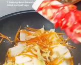 Foto langkah ke 4 dari resep Telur dadar Padang & tumis wortel sawi putih.