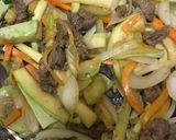 Foto del paso 3 de la receta: Vegetales salteados con carne