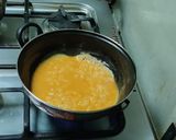 A picture of step 2 of Til chikki.