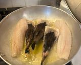 Foto del passaggio 2 della ricetta Tagliatelle con ragù di scorfano e rana pescatrice