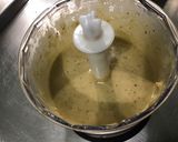 Une image de l'étape 4 de Sauce moutarde, ail et truffe noire.