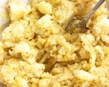 Foto del paso 2 de la receta: Bolitas de patata 🥔, queso 🧀 y especias🧂 en freidora de aire