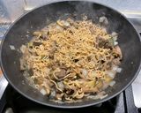 Une image de l'étape 10 de Nouilles udon au bœuf et légumes.