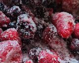 Foto del paso 3 de la receta: Mermelada de frutos rojos (frutillas, moras, frambuesas y arándanos)