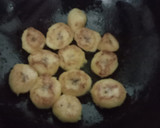 நேந்திரம்பழ கீ ரோஸ்ட். ரெசிபி ஸ்டேப் 3 புகைப்படம்