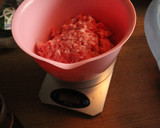 Foto del paso 8 de la receta: Salchicha parrillera, zochoris y chorisos secos, y choris a la pomarola