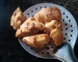 A picture of step 8 of Sindhi Pakoda.