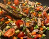 Foto del paso 2 de la receta: Pizza primavera integral 👏👏