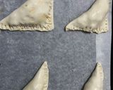 A picture of step 6 of Paneer puff pastry.