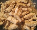 A picture of step 3 of White pepper Pork Stirfry.