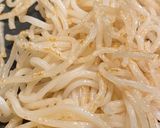 A picture of step 1 of Yakisoba noodles with starchy sauce.
