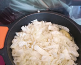 Foto del paso 1 de la receta: Timbal de puré de patatas repollo y salchichas (col)