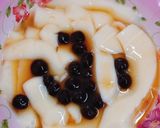 Hình bước làm 3 của món Tàu hủ nước đường làm bằng rau câu dẻo