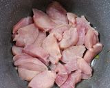 Foto del paso 3 de la receta: 🥟🍗🥓🍄🟫Empanadas de pollo desmechado, panceta, verdeo y champiñones 🍄🟫 🥓🍗🥟Masa de papa