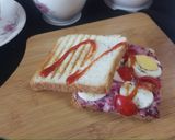 A picture of step 4 of Boiled egg sandwich.