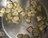 Foto del paso 1 de la receta: Salmón con crema Thai de ajo y coco