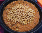 Foto del paso 5 de la receta: Cazuela de sepia con garbanzos