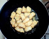 A picture of step 1 of Crispy Fried Dory Fish with Black Pepper.