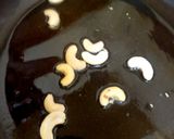 A picture of step 2 of Egg kothu idly.