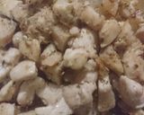 A picture of step 3 of Bacon chicken warm quinoa salad bowl.