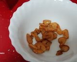 Foto del paso 1 de la receta: Gulas con setas y gambas