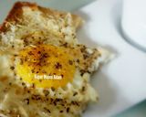 Foto langkah ke 5 dari resep Honey Lemon with Egg Toast.