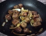Foto langkah ke 5 dari resep Saikoro Beef Steak.