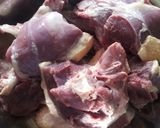 A picture of step 1 of Arroz con Pato a la Chiclayana.