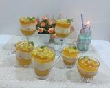 A picture of step 6 of Painapple custard pudding with painapple jelly.