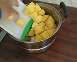 Foto langkah ke 1 dari resep Kroket Kentang Ayam Keju.