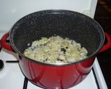 Sertéspörkölt vörösborral recept fázis 3 fotója