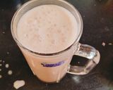 A picture of step 2 of Punjabi style Lassi.
