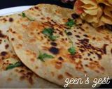 A picture of step 4 of Cabbage Parathas.