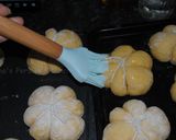 A picture of step 19 of Stuffed spicy pumpkin bread.