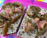 Foto del paso 2 de la receta: Tosta de tomate y atún