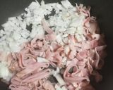 Foto del paso 2 de la receta: Pan de jamón, panceta y aceitunas en sartén
