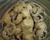 A picture of step 2 of Tandoori stuffed mushroom mattar masala (no garlic,no onion).