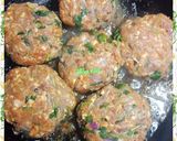 A picture of step 3 of Koftay aloo ka salan.