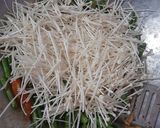 Foto langkah ke 4 dari resep Saute Buncis Enoki.