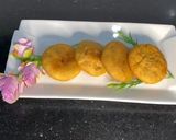 A picture of step 8 of Aloo kachori.