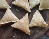 A picture of step 3 of Surati Chana Dal Samose.
