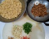 A picture of step 2 of Masala chunk pasta.