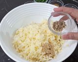 A picture of step 1 of Moong Dal Ke Pakoray/ Fritters.