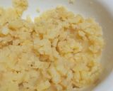 A picture of step 2 of Maida wala aloo ka paratha.