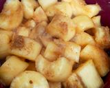 Foto langkah ke 2 dari resep Singkong Goreng Ungkep Kuning.