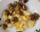 Foto langkah ke 2 dari resep Cumi Balado dengan Kentang dan Petai.