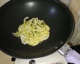 Foto langkah ke 3 dari resep Easy Rose Pasta.