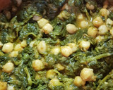 Foto del paso 3 de la receta: Espinacas con garbanzos
