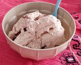 Foto del paso 3 de la receta: 🫐Helado con mermelada de arándanos 🫐 🍦