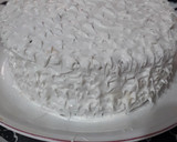 Foto del paso 9 de la receta: Torta de cumpleaños: duraznos con crema y dulce de leche